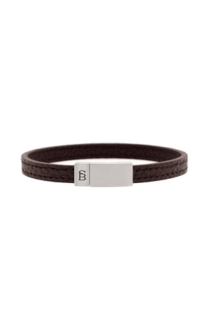 Steel and Barnett Sieraad