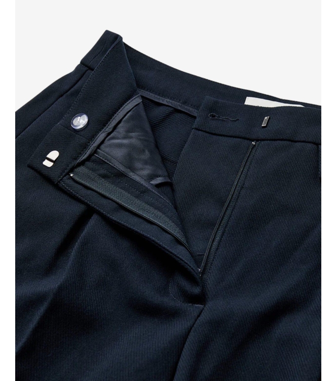 Broek