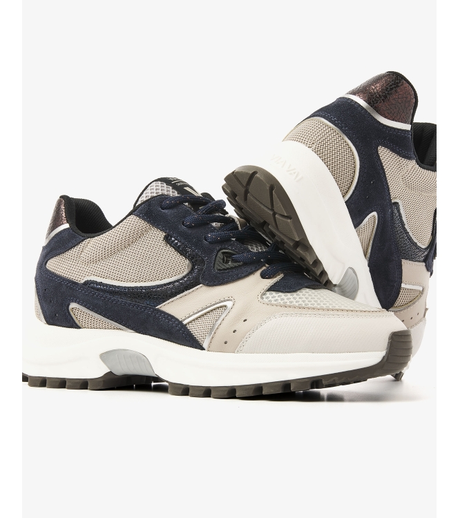 Schoen
