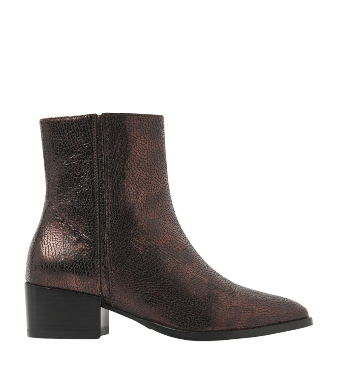 Schoen