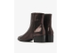 Schoen