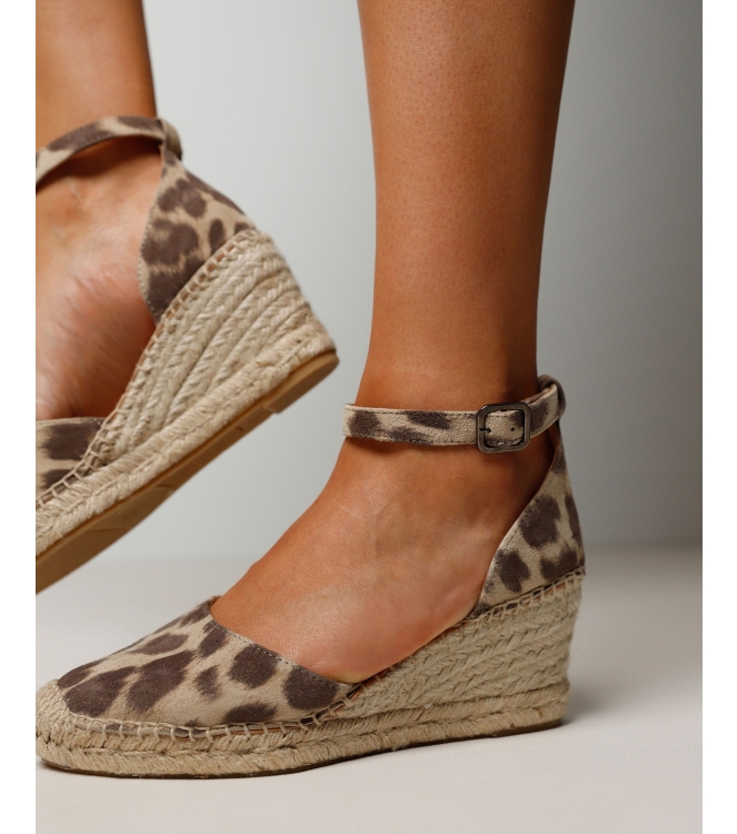 Schoen