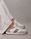 Schoen