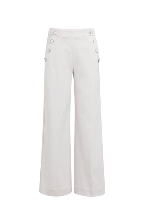 Yaya Broek